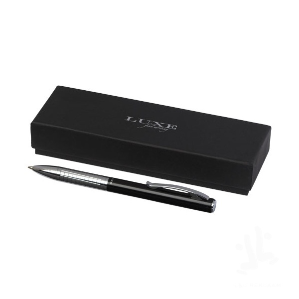Tremolo ballpoint pen