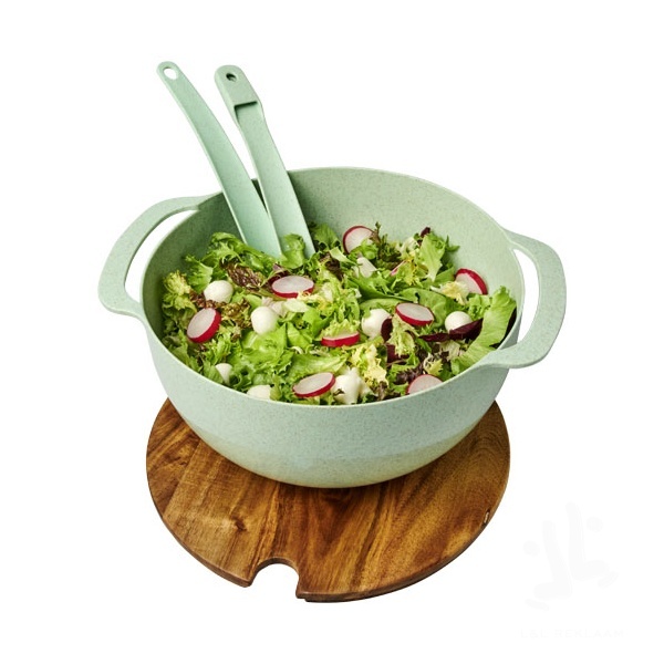 Lucha wheat straw salad bowl with servers