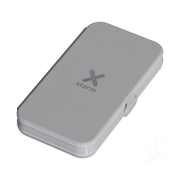 Xtorm XWF31 15W foldable 3-in-1 wireless travel charger